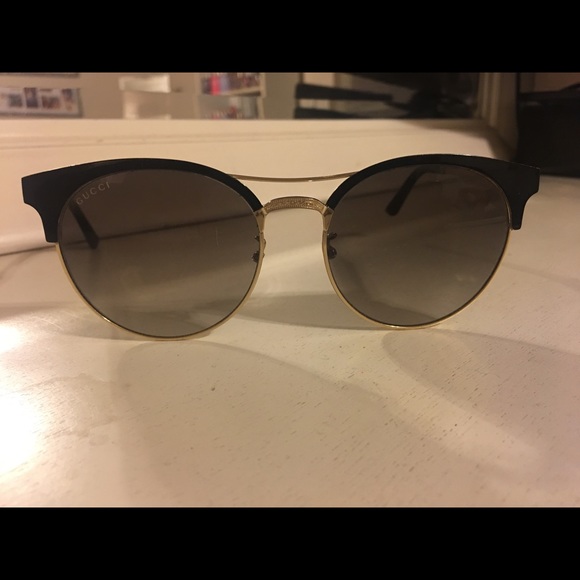 Gucci Sunglasses - Picture 2 of 3